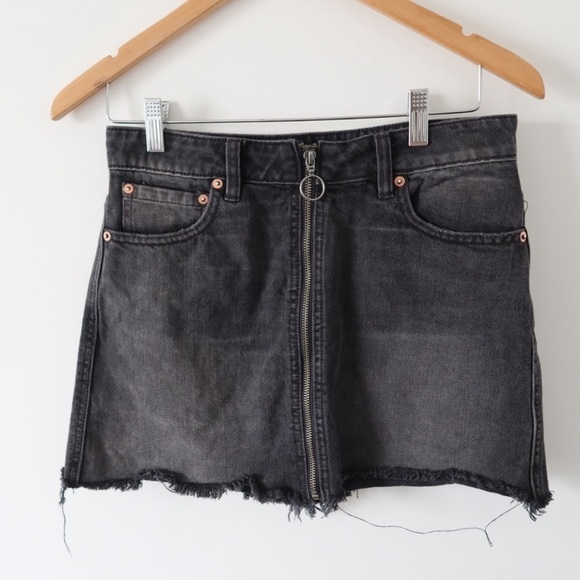 REVOLVE Dresses & Skirts - We The Free x Free People Black Denim Raw Hem Zip Up Mini Skirt Size 27